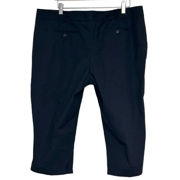 New York & Company‎ 18 plus-size black stretch dressy capri pants NEW - Picture 2 of 9